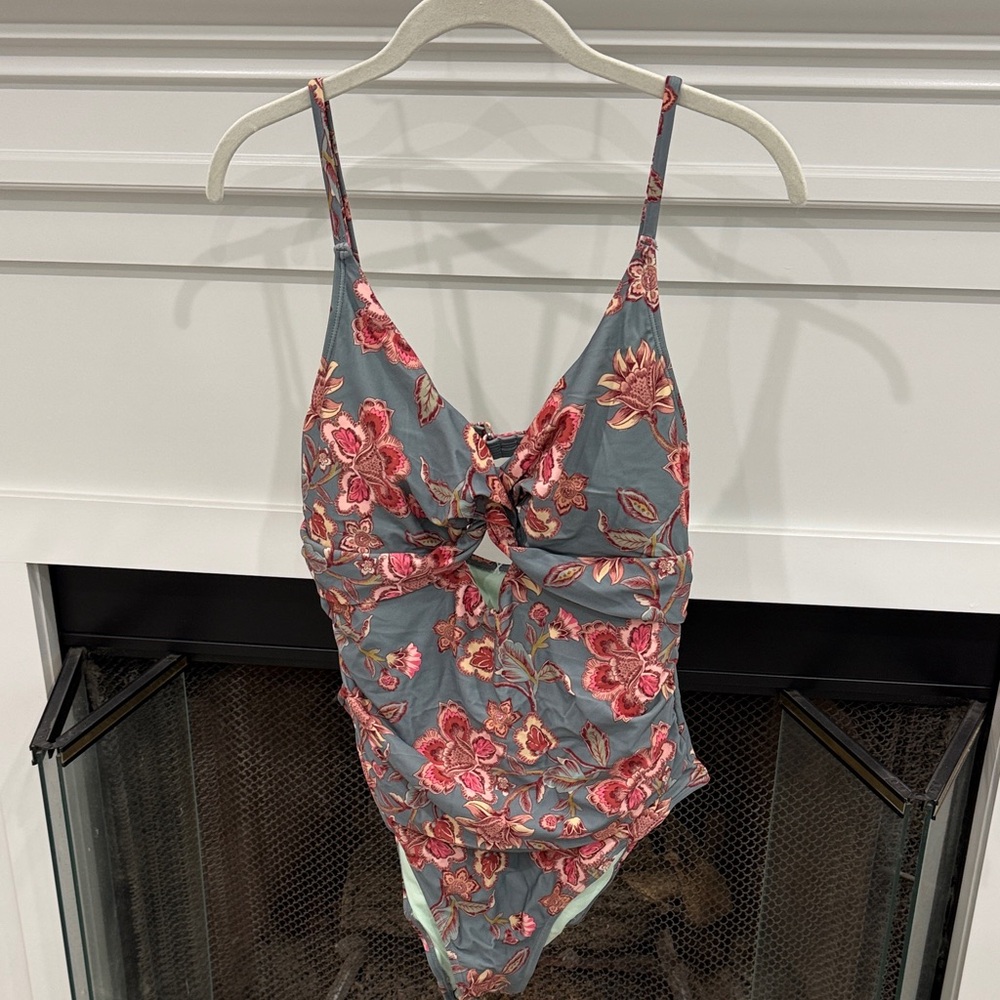 Cupshe Floral One Piece Swimsuit - NWT